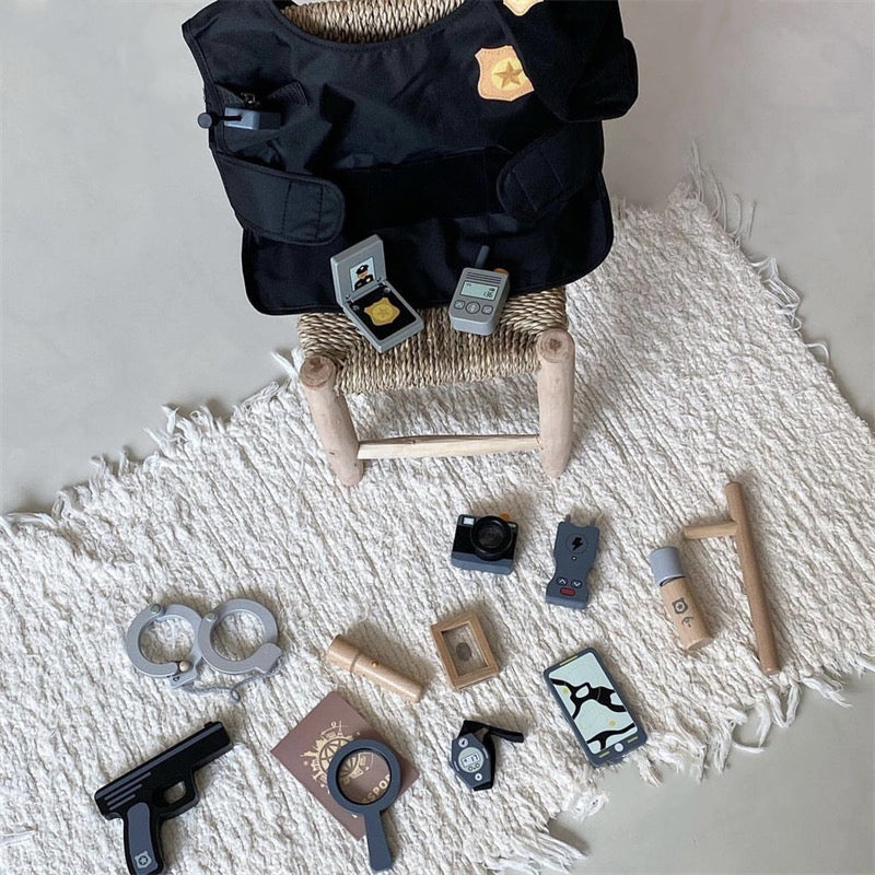 Little police kit