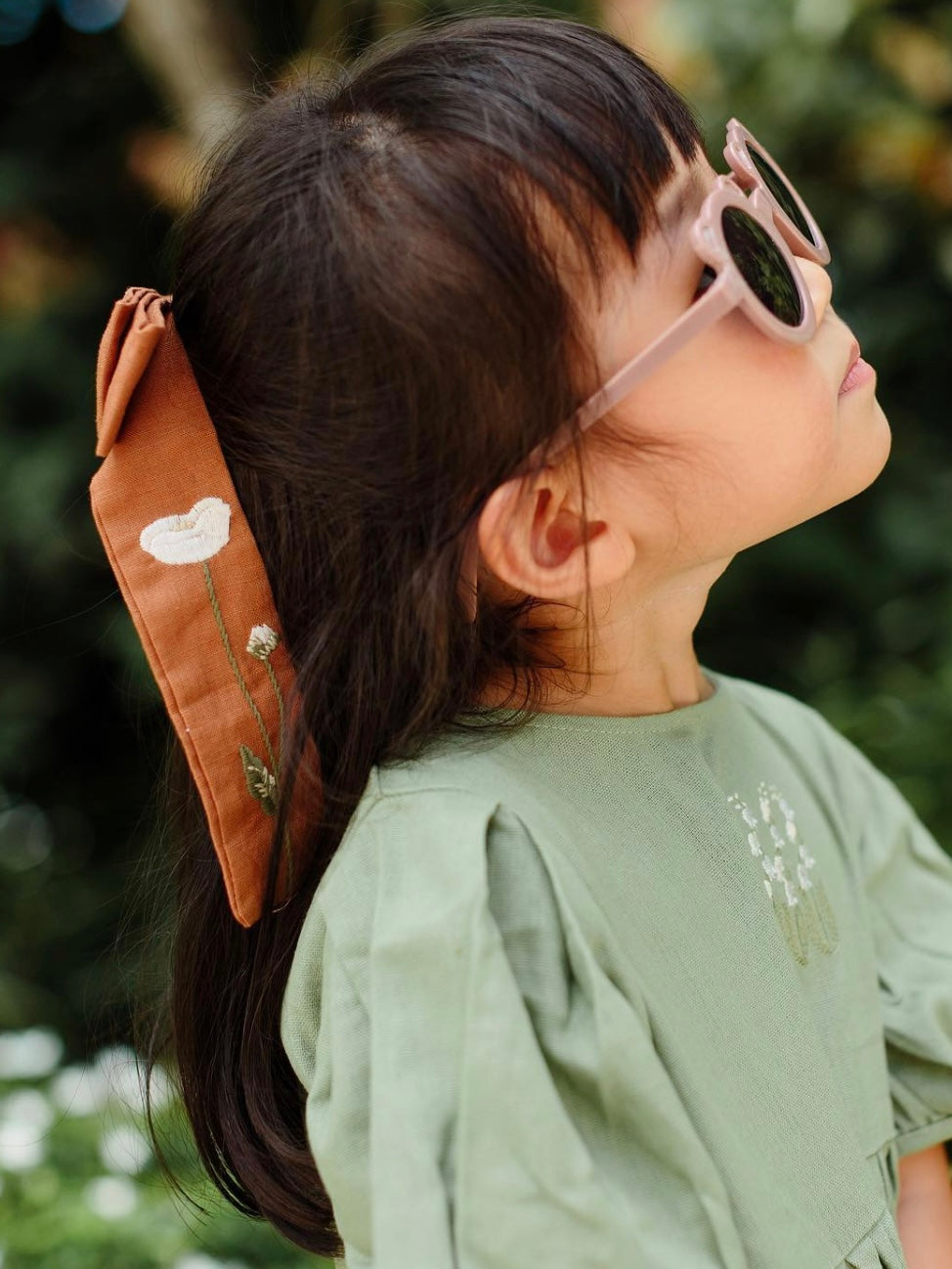 Sienna saccharine bow