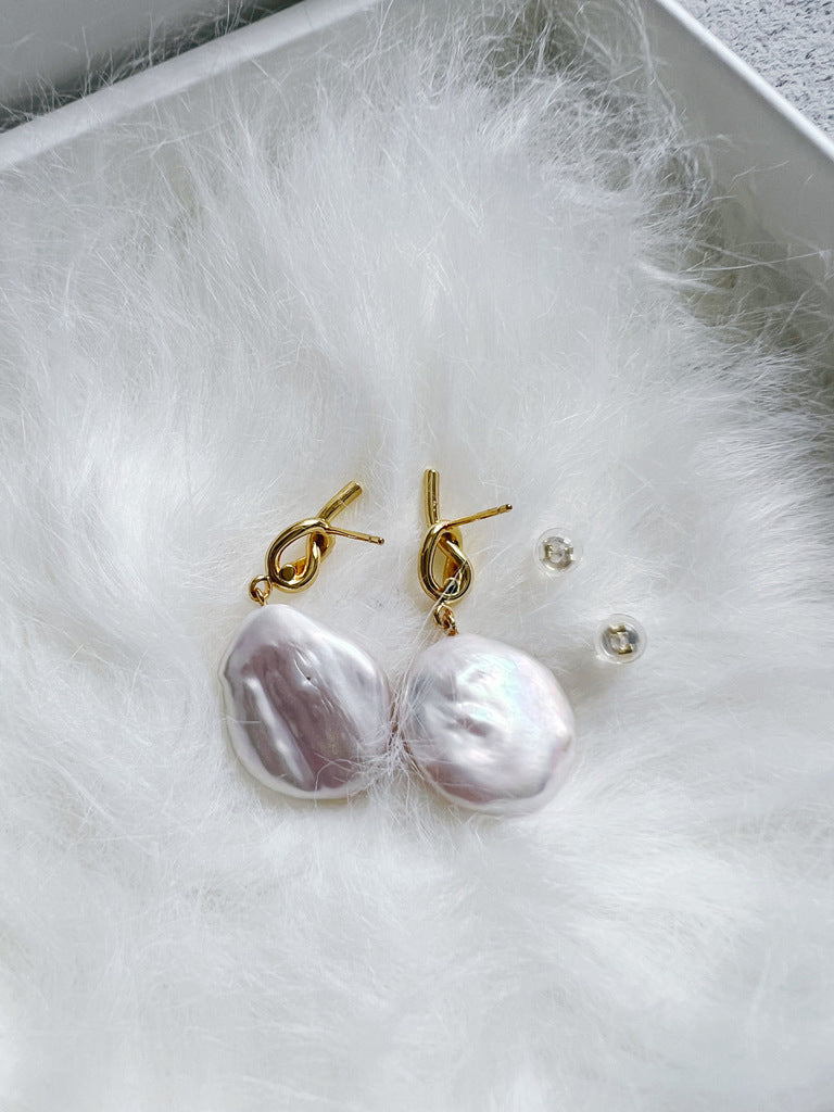 Baroque pearl earrings
