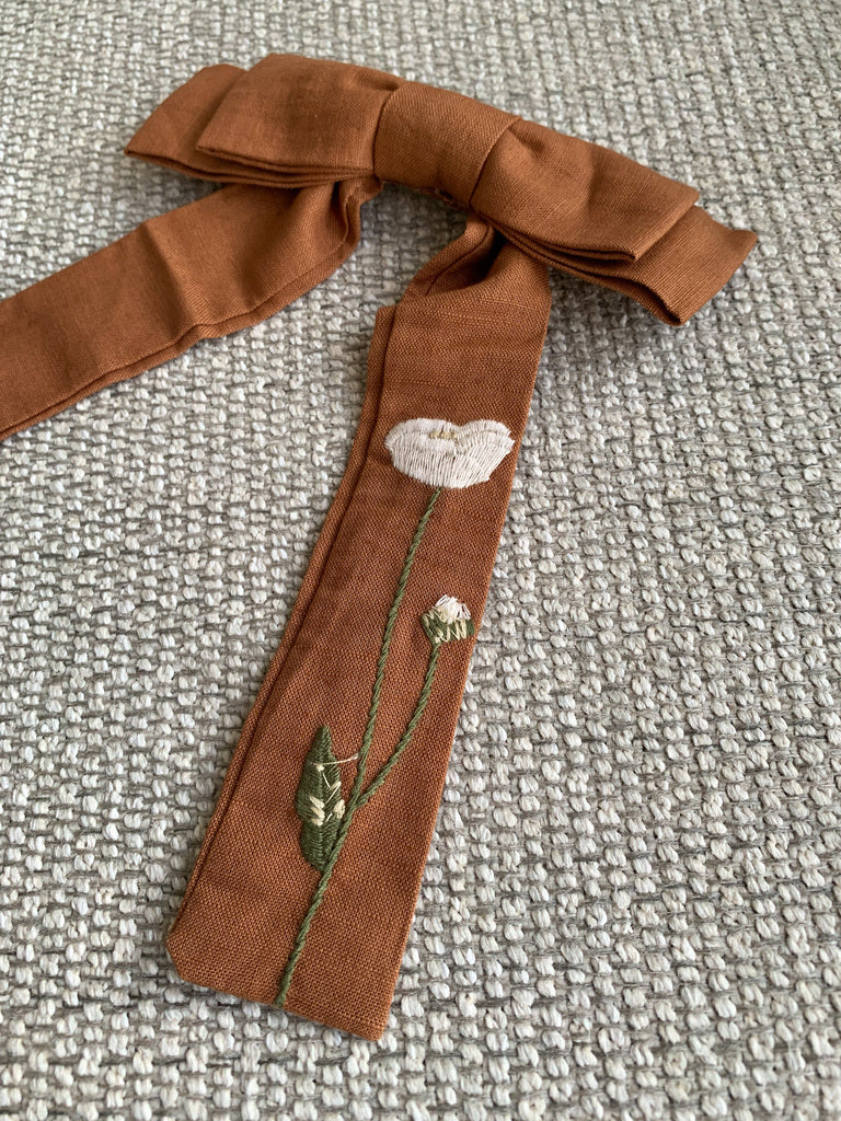 Sienna saccharine bow